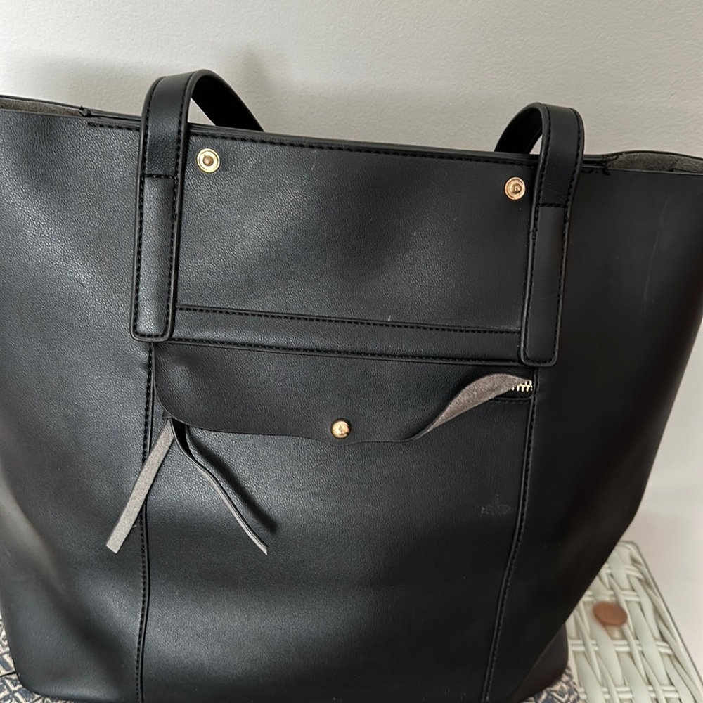 Lionel shoulder tote